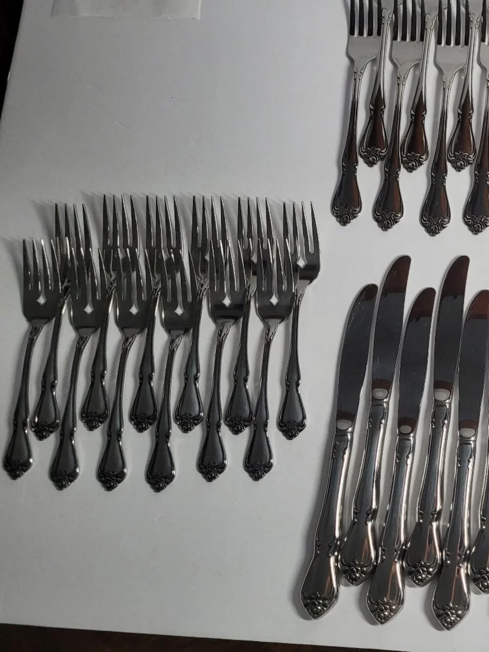 Vntg Arbor Rose True Rose 1881 Rogers Stainless Oneida Ltd. 56 Pcs Srvc for 8-12